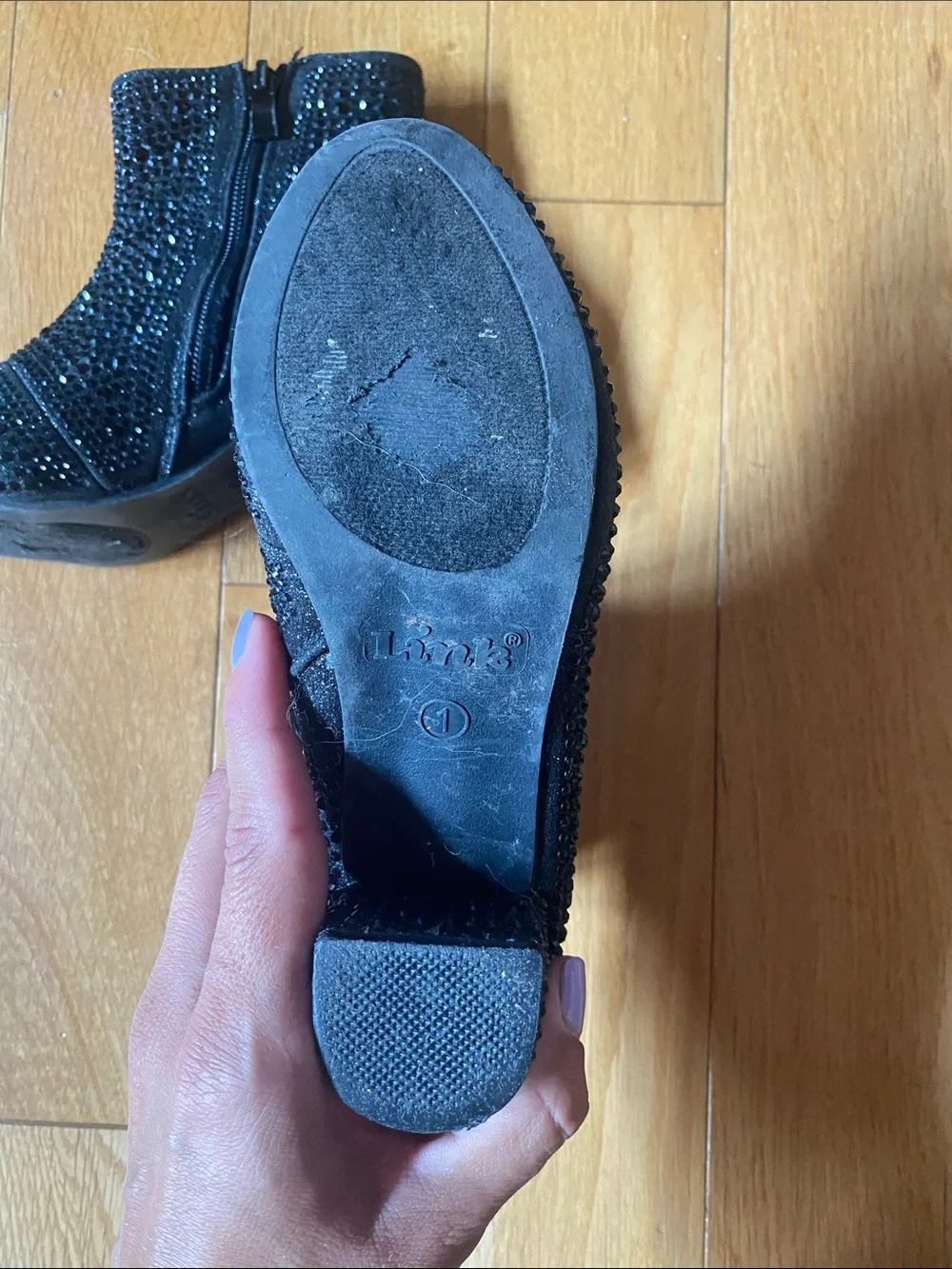 Little kids sparkly boots